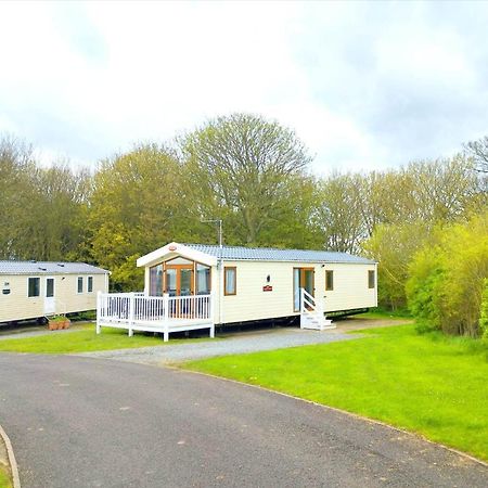 Sand Le Mere Holiday Village Caravan Hire Tunstall  Экстерьер фото